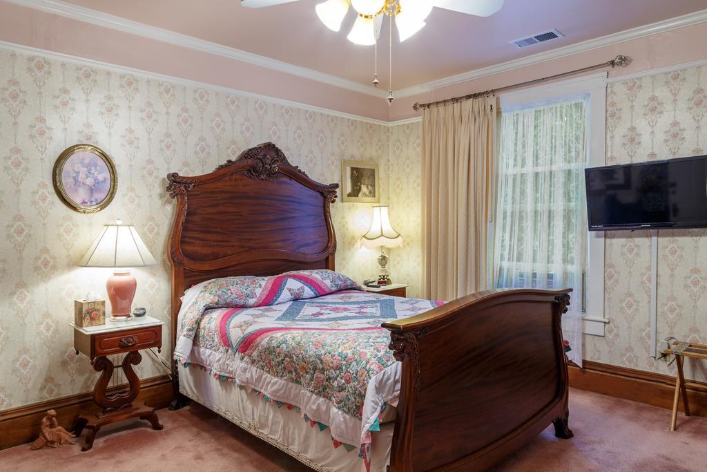 Roseberry House Bed And Breakfast Susanville Exterior foto